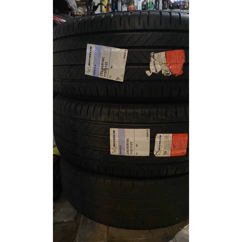 Ban Luar hiace premio michelin agilis 3 235/65 r16