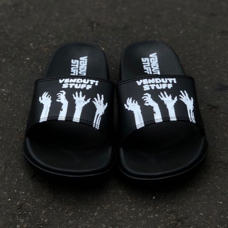 Sandal Slide Venduti Stuff Original Unisex Sandal Slip On Pria Wanita Black White