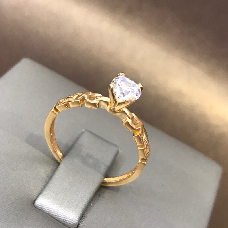 CINCIN EMAS SOLITAIRE 700 CCE1180