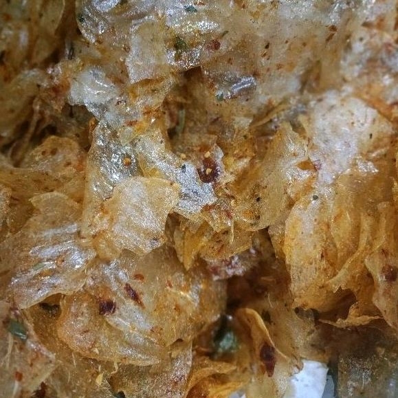 

500GRAM KRIPCA DAUN JERUK PEDAS 250GRAM KERIPIK KACA PEDAS DAUN JERUK VIRAL ASLI CEMILAN VIRAL