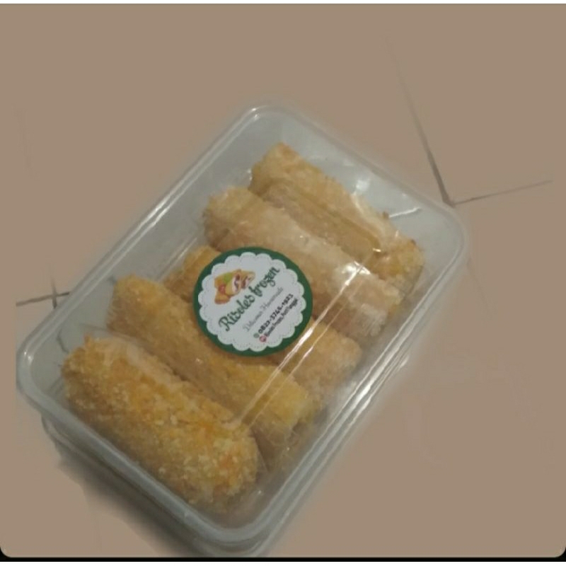 

RISOLES RAGOUT AYAM ( FROZEN ) & RISOLES SMOOKBEEF MAYO ( FROZEN )