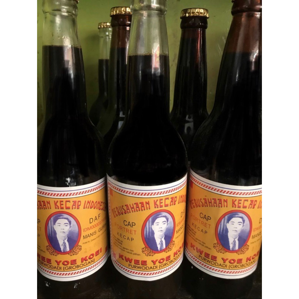 

Kecap Manis cap Potret / Kecap Potret Purwodadi Kwee Yoe Koe 600ml