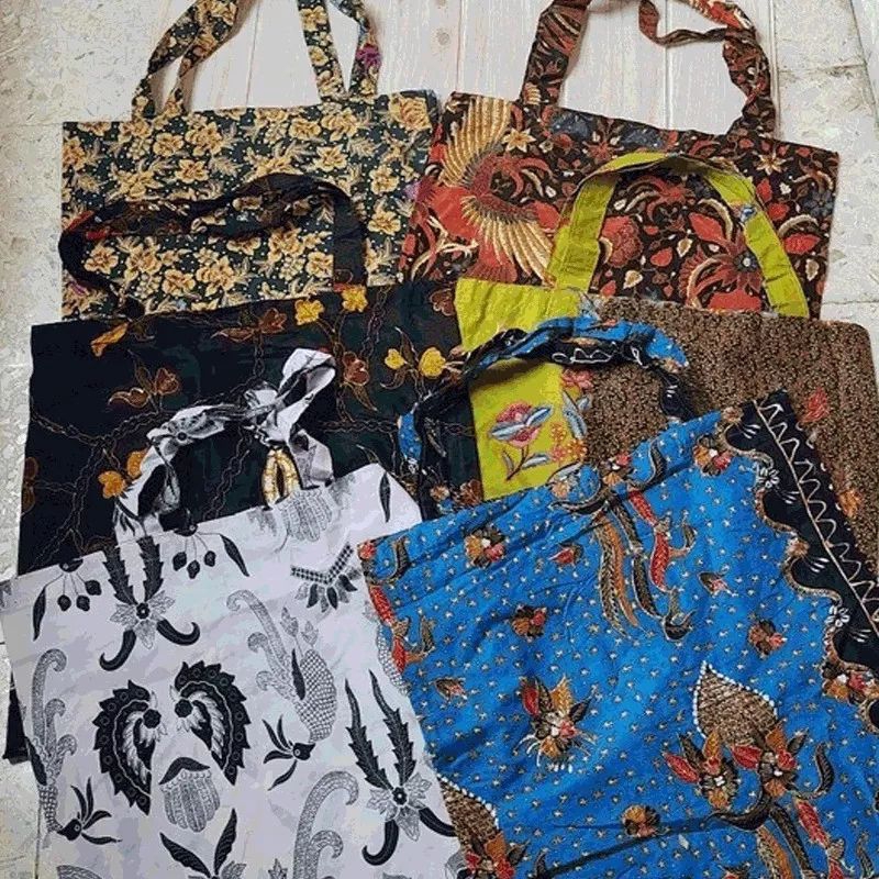 

Goodie Bag Batik Tas Belanja Batik - Tas Souvenir