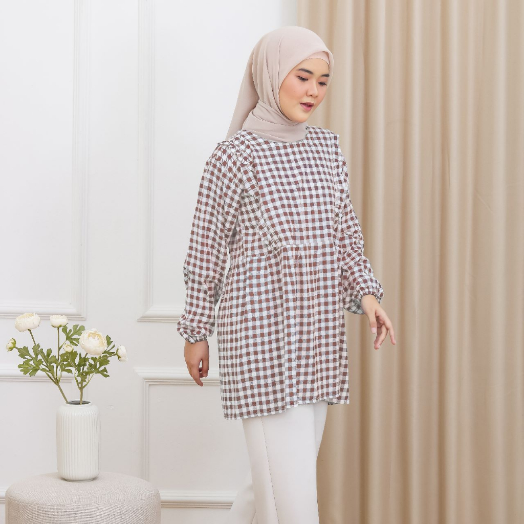 RUNA - Nursingwear Tunik Rayon Ruffle Menyusui Atasan Baju Bukaan Kanan Kiri Belahan Busui Bumil Busuifriendly Motif Shabby Bunga Hidden Access Tartan Eriel Label Eriellabel Breastfeeding