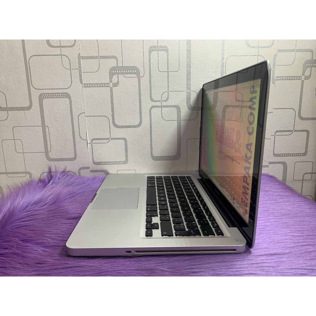 Macbook pro 2011 13 inch Core i5 8GB SSD 256GB