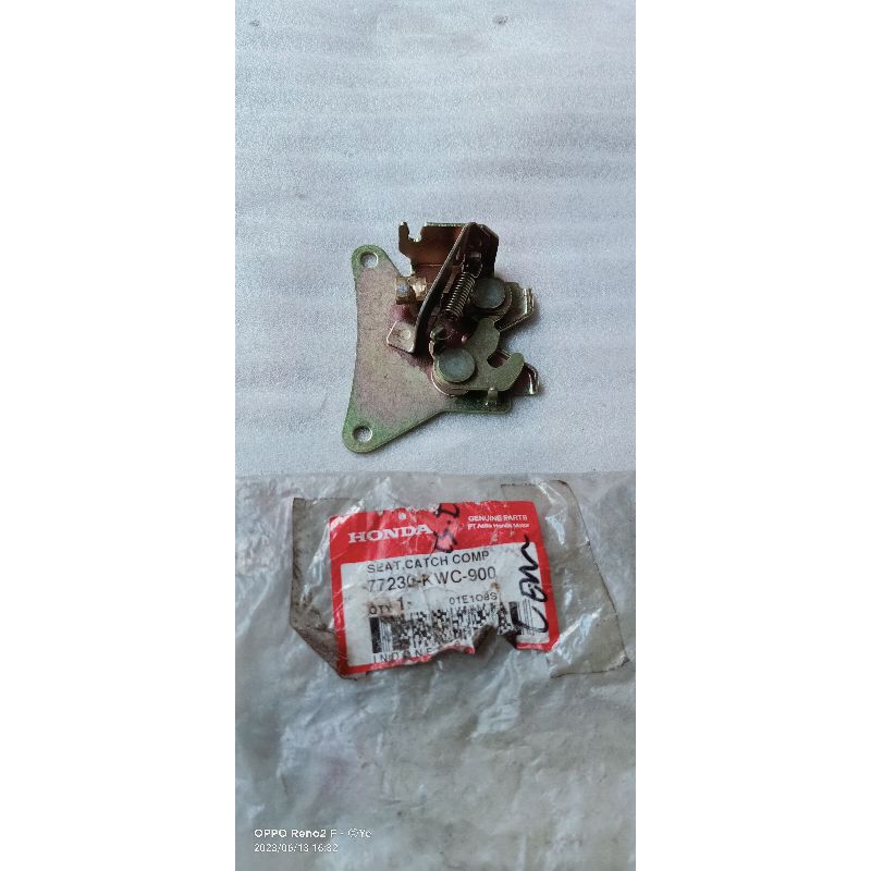 engsel kunci jok seat catch comp sadel sedel CS1 CS one 77230-KWC-900 original