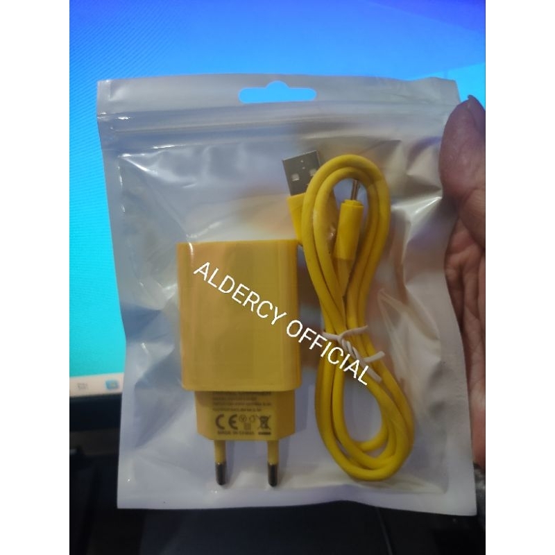 New Travel charger MACARON Kuning Single USB 2.4A  Micro &amp; Tipe c + Packing plastik klip / kwalitas bagus