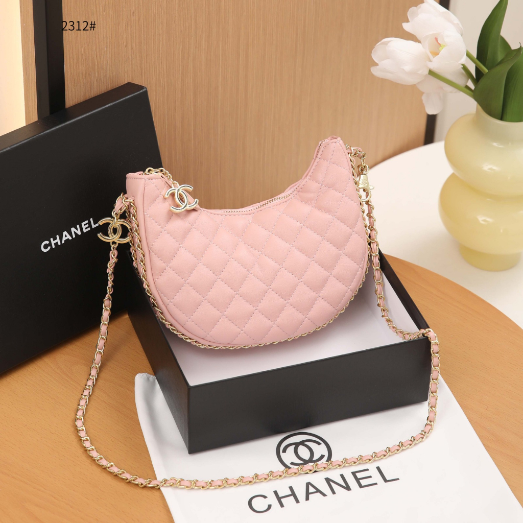 CH 2312 Quilted Pattern Chain Hobo Bag