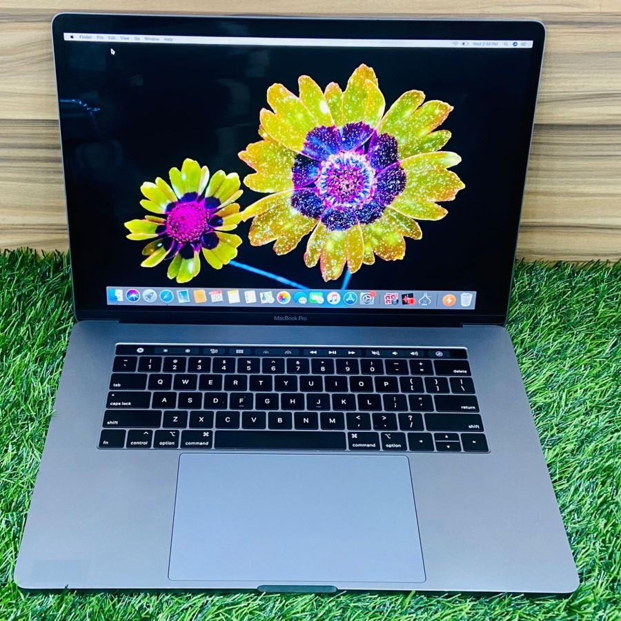Macbook Pro 2018 intel core i9 Ram 16Gb Ssd 512Gb TOUCHBAR