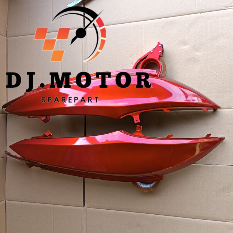 cover body belakang honda spacy merah polos