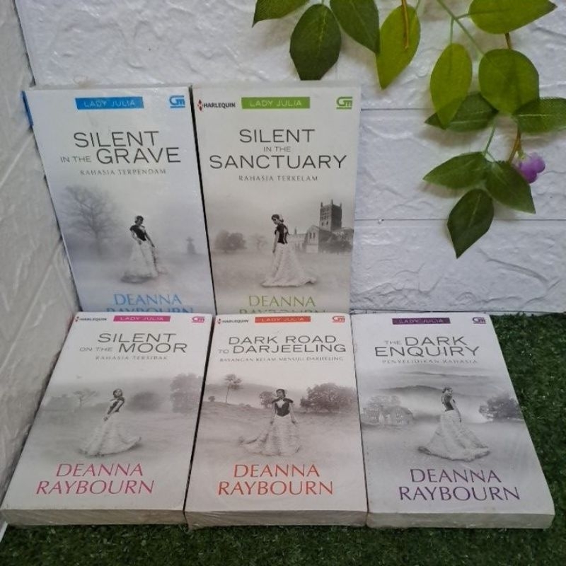 NOVEL SERI LADY JULIA BY DEANNA RAYBOURN