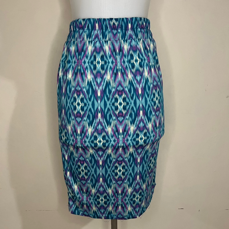 rok bawah lutut motif