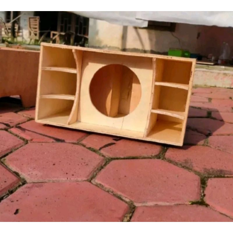 box sepiker dragon 4 inch singel