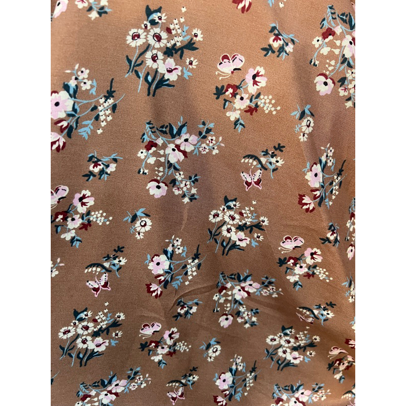 kain katun rayon viscose premium motif bunga dasar coklat mocca