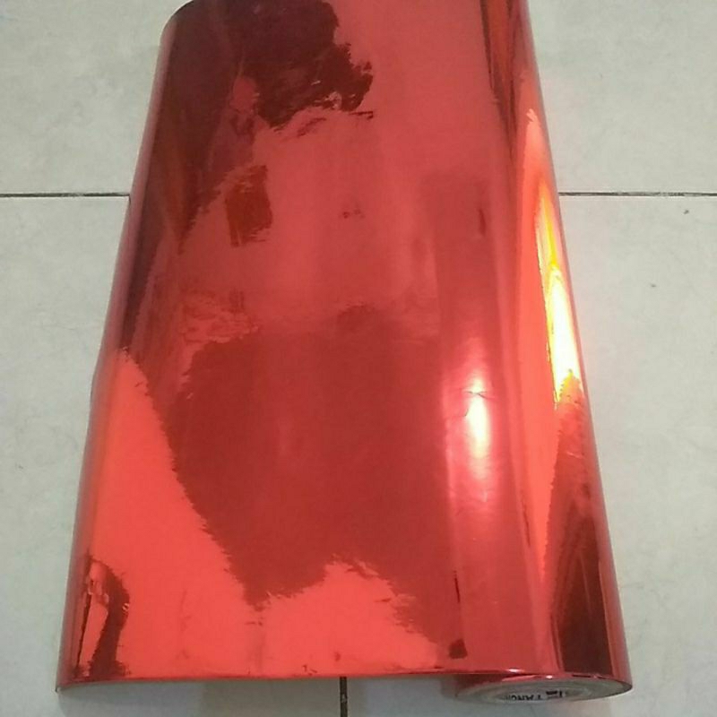 Stiker Skotlet CHROME MIRROR warna MERAH,,,,,,,lebar atau tinggi stikernya 50cm