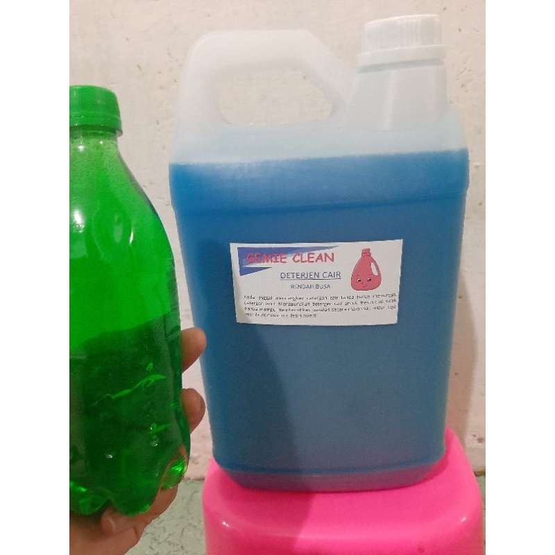 Deterjen Cair Laundry