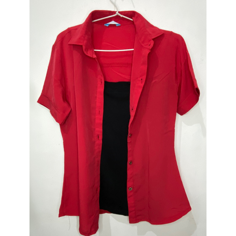 PRELOVED OUTER | KEMEJA LENGAN PENDEK MERAH CABE