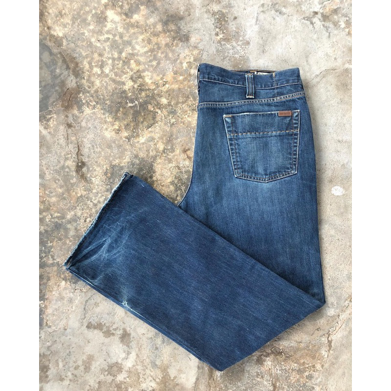 carhartt jeans