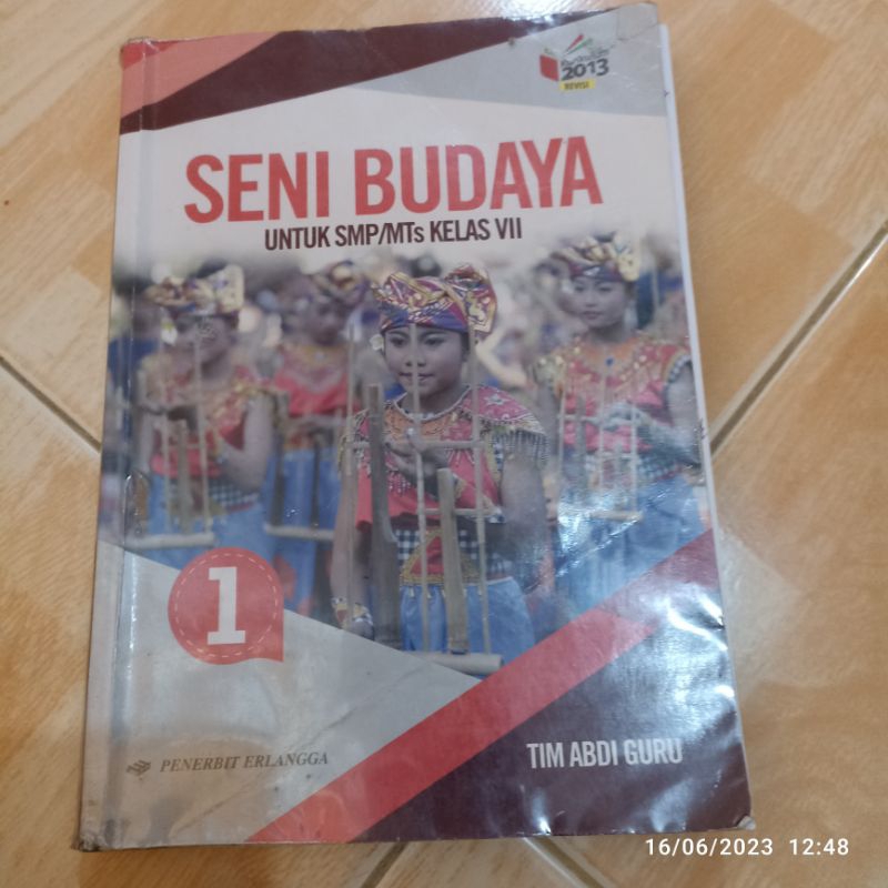buku bekas seni budaya kelas8
