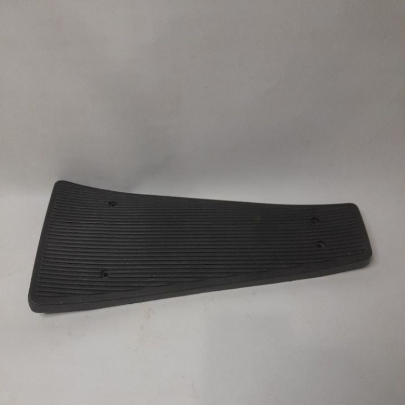 karpet vespa lidah tengah vespa baru stock lama carpet tengah karpet tengah vespa