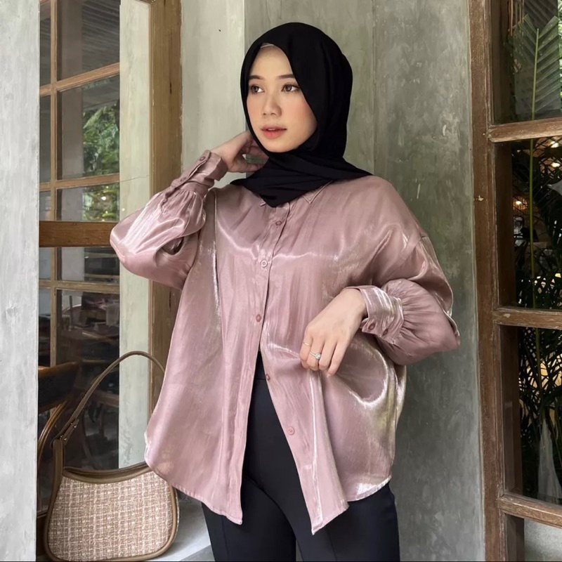 DS - FEZA KEMEJA SHIMMER SILK BLOUSE WANITA MUSLIMAH TERMURAH FEEZA SHIMMER TOP OVERSIZE / Kemeja Wanita ( SEMI TRANSPARENT) Korean Style BTCSOLO /