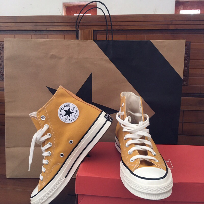 Converse Sunflower