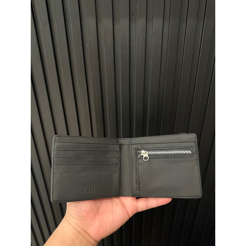 Dompet Man Rubberised Wallet Zara