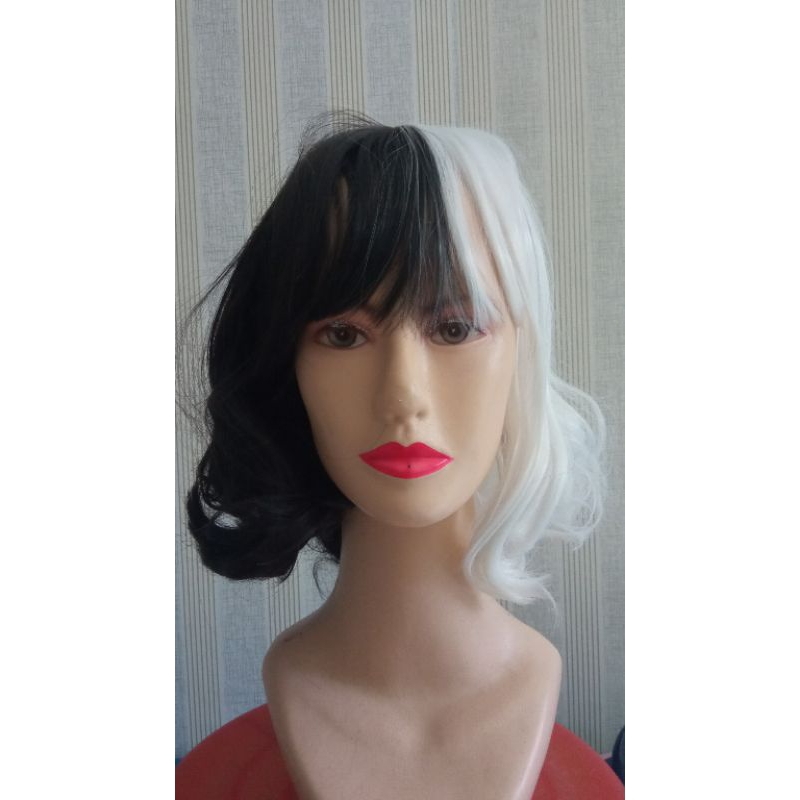 wig wanita ikal pendek half black white