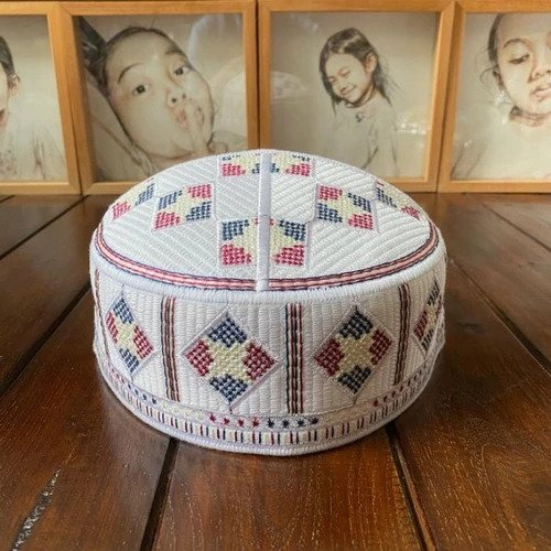Peci Pakistan Bordir Putih Motif Harga Terjangkau Bagus Kopiah Sholat Anak dan Pria Dewasa