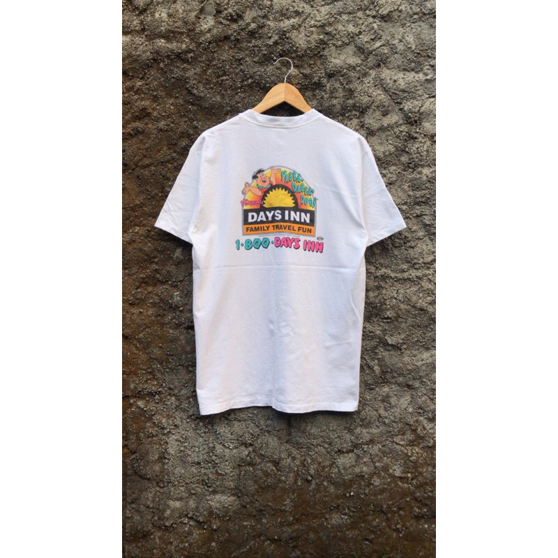 Kaos vintage Flintstones Days Inn 94’s