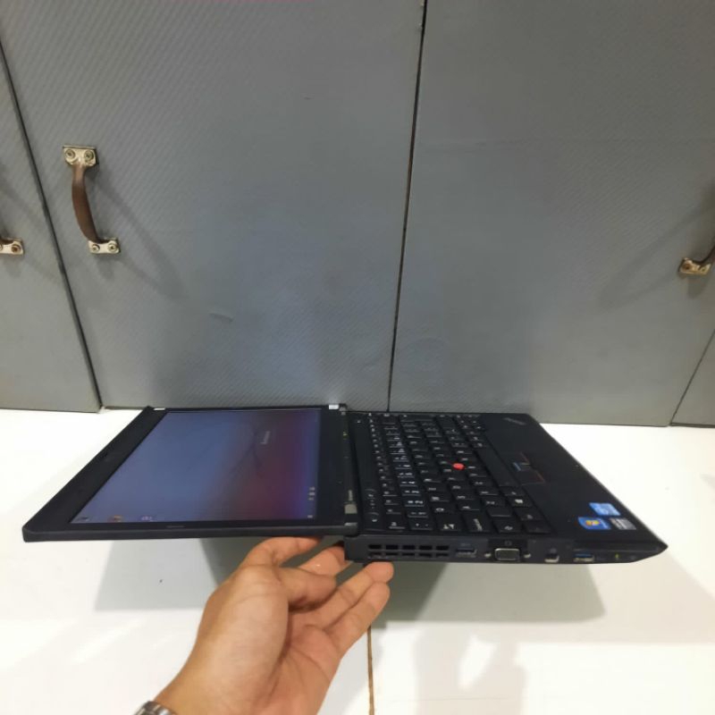 Laptop Lenovo Thinkpad X230 Cor i5-3320M Ram 4GB/SSD 128Gb/ HDD 320GB Body slim Windows 10 Full aplikasi siap pakai