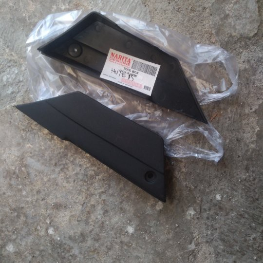 Box Aki Yamaha VEGA R NEW Tutup Box Accu Yamaha VEGA R NEW - MF AKSESORIS MOTOR