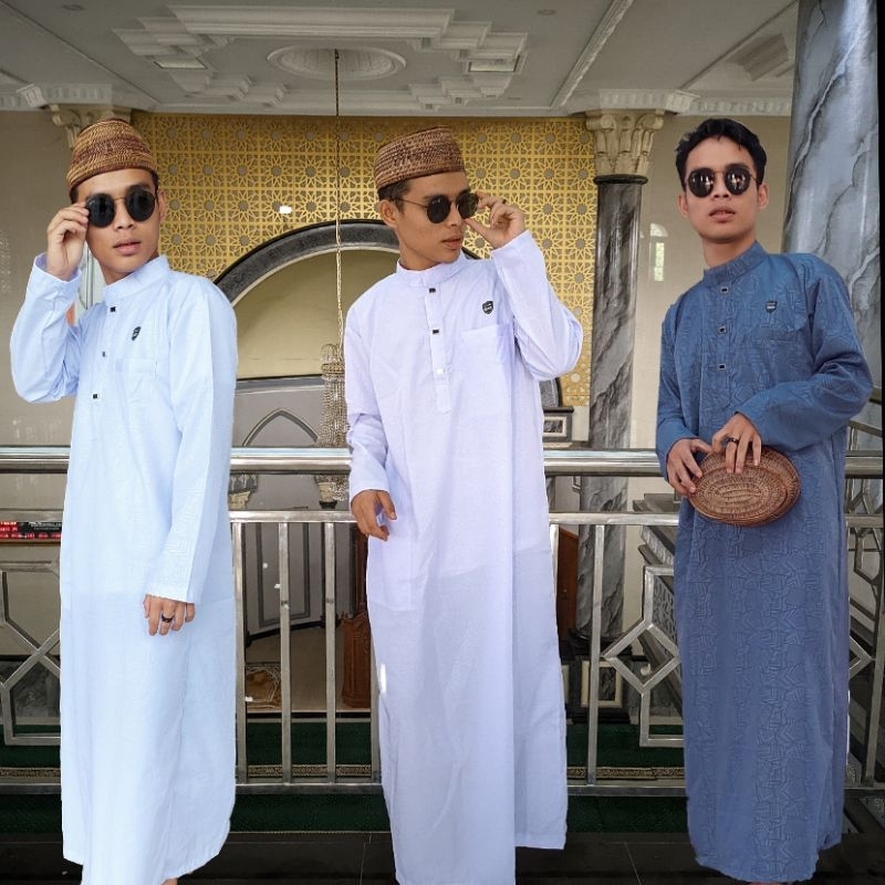 gamis Saudi embos  gamis sultan  / jubah pria dewasa embos  terlaris terbaru