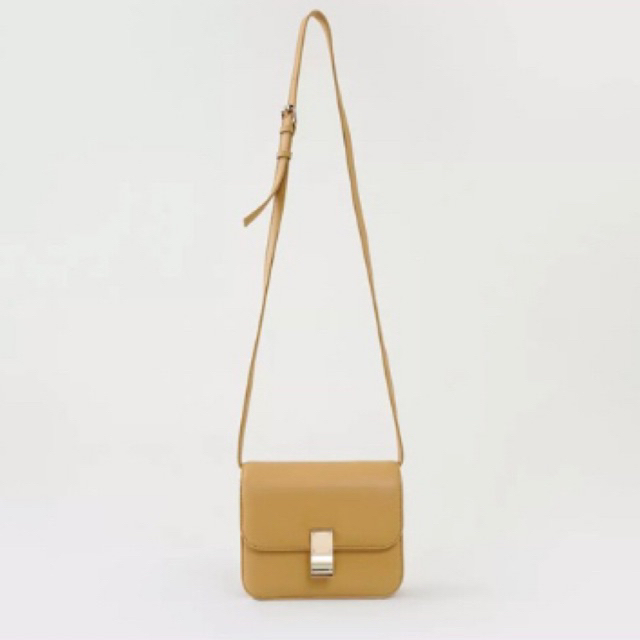 Merche Sling Bag Gigi Cream