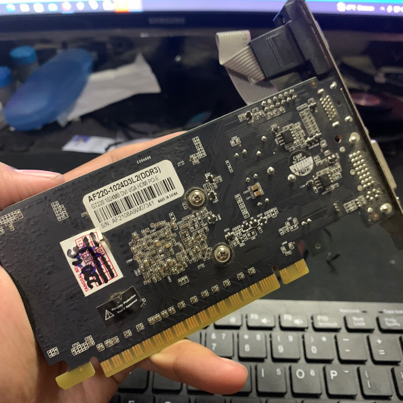 GT 220 1GB DDR3 64 Bit