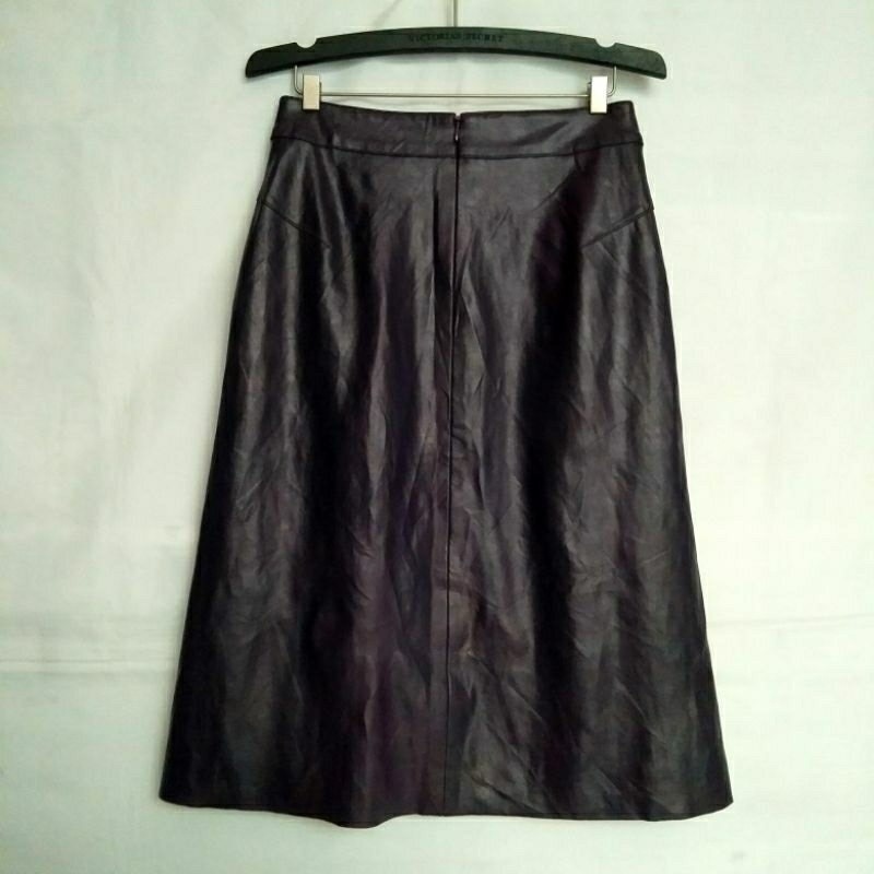 Rok kulit Pu warna ungu