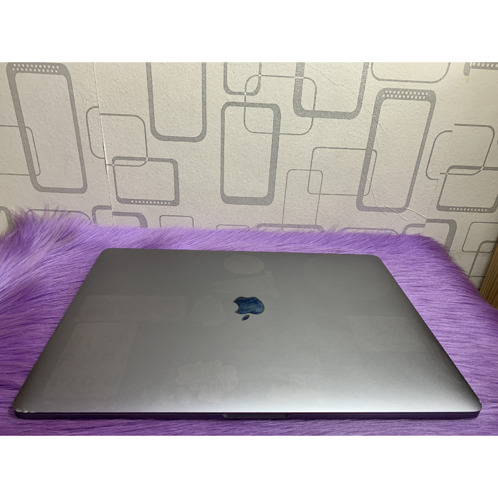 MacBook Pro Retina 15 2016 Core i7 16GB SSD 512GB VGA AMD Garansi