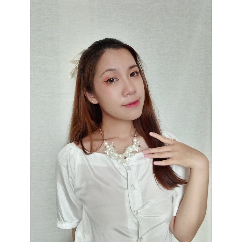 Chyntia Crystal Pearl Flowery Necklace Kalung Bunga Panjang Hijab Kristal Mutiara