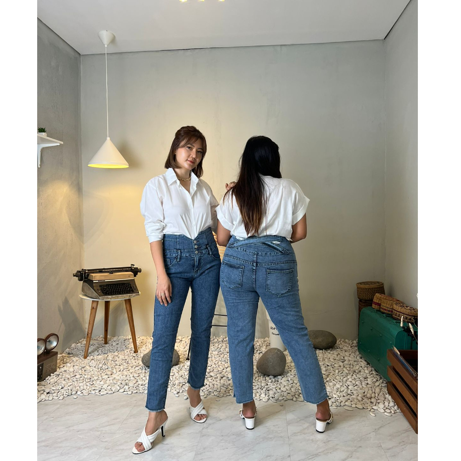 CELANA JEANS WANITA HW SHIBUYA CROSS