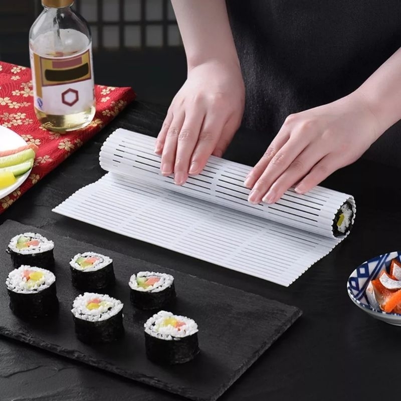 MOLIESTORE | Sushi mat plastik / sushi roll plastik/ penggulung sushi plastik / plastic sushi roll