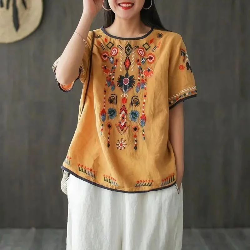 Atasan Wanita Kekinian Divya Blouse Bohemian Bordir Etnic Atasan Lengan Pendek Katun Kemeja Katun Linen Adem Nyaman Dipakai Sehari Hari OOTD Keren Pakaian Wanita