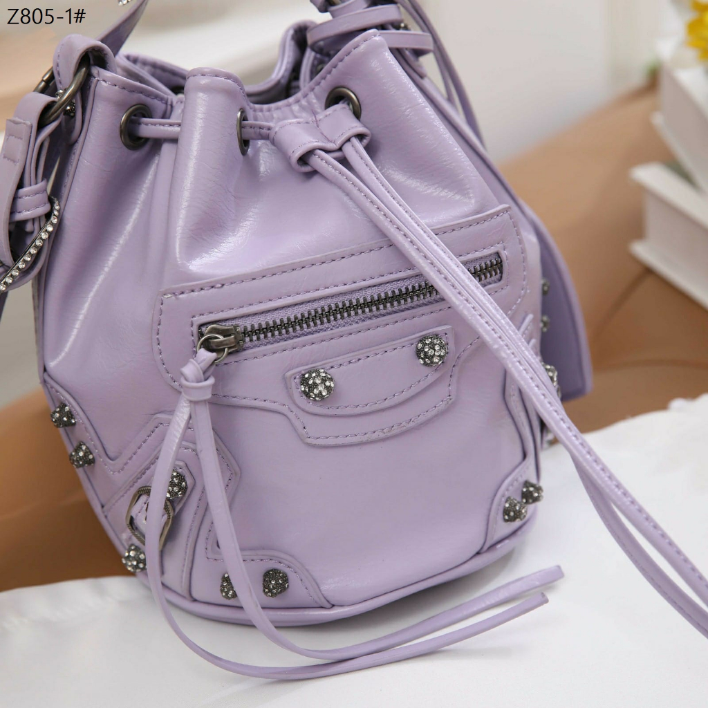 B Z085-1 XS Leather Bucket Bag