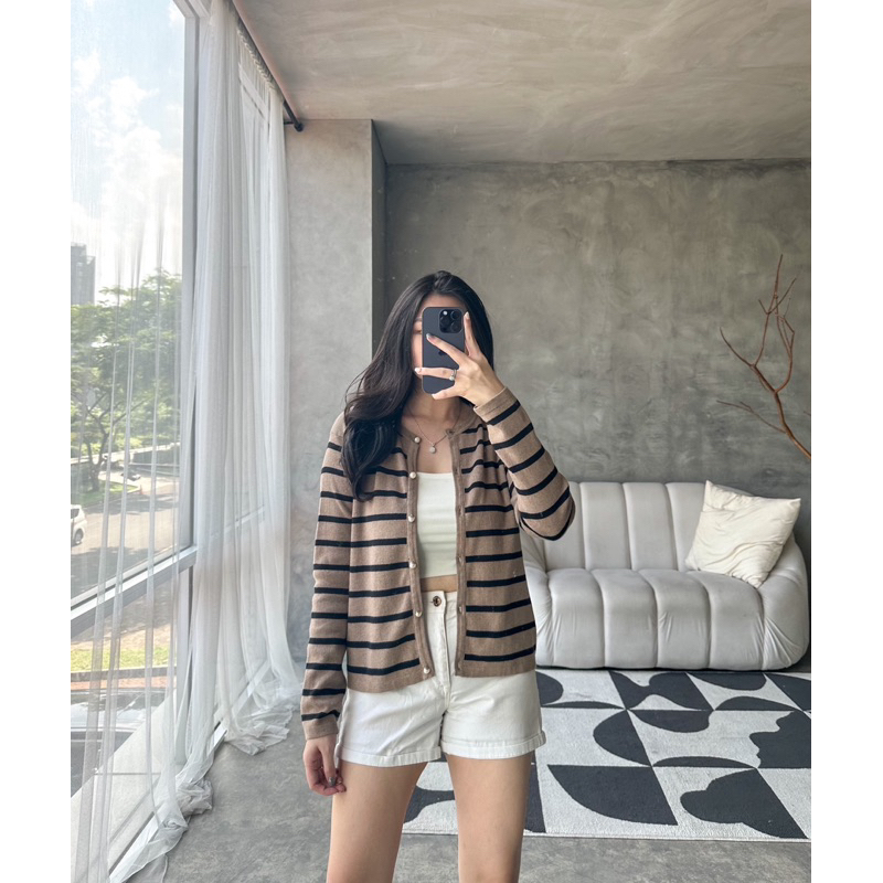 Gauri Cardigan