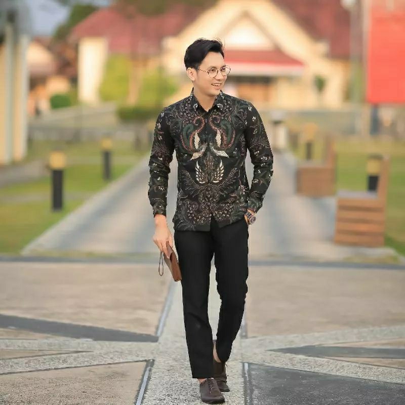 Gurdo Ijo Batik Pria Slimfit Katun Halus Premium