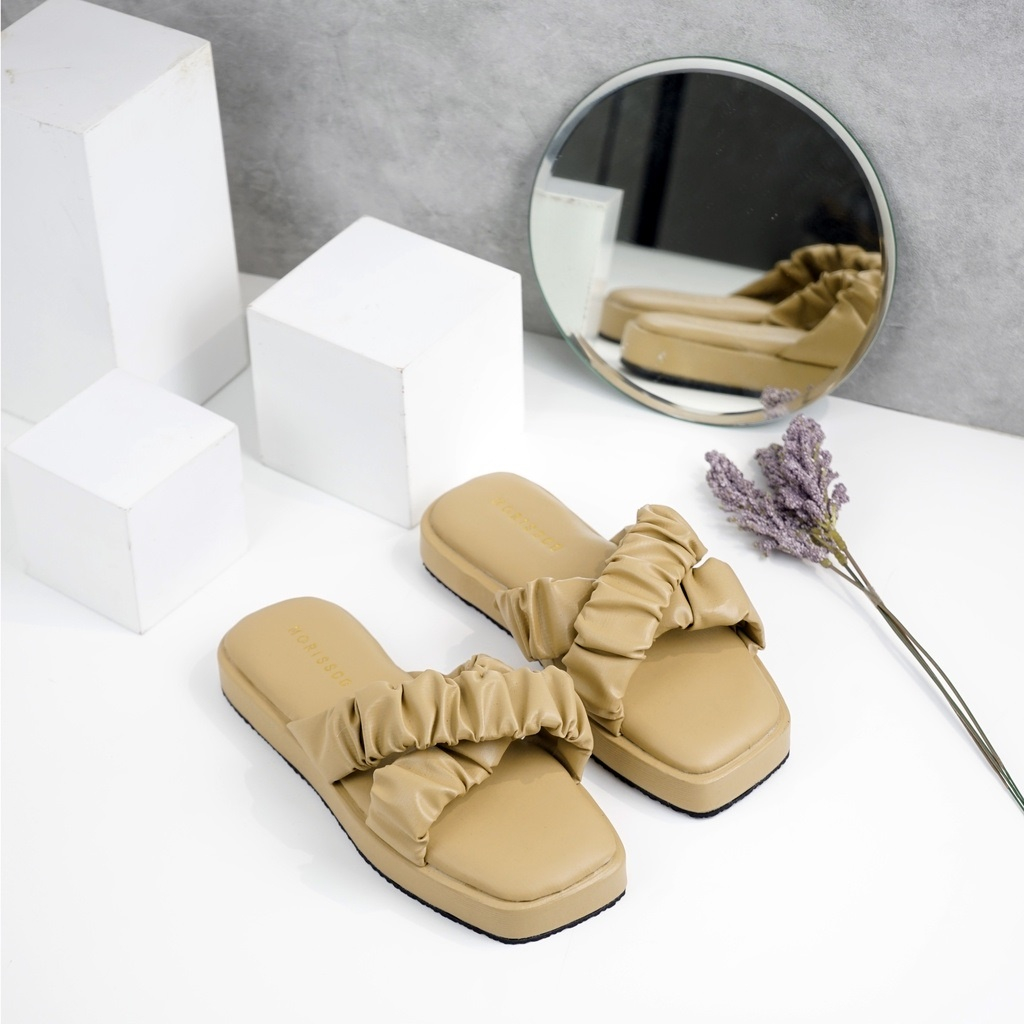 flash sale 7,7 Sandal Wanita Strap Silang Kerut AB 75