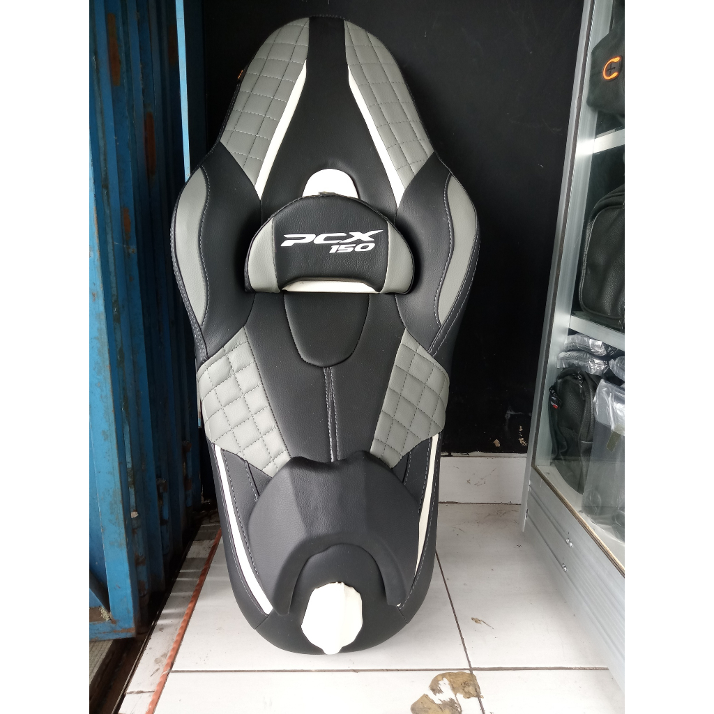 Jok model cobra motor ADV 150 bahan mbtech-Jok Cobra ADV 150-Jok ADV 150 model cobra mbtech