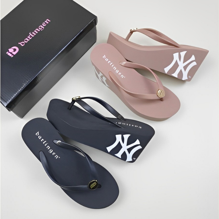 Sandal Darlingen NY Yankess Wedges Sandal Wanita Darlingen NY