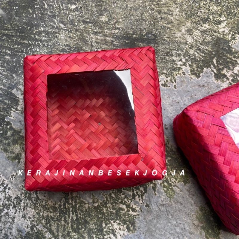 

SEPASANG BESEK MIKA WARNA 20X20 tutup Mika bebas pilih Warna ukuran 20 x 20 x 8 cm