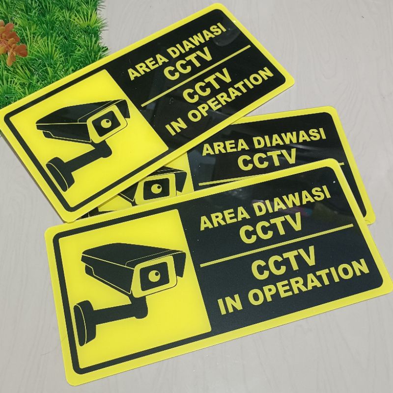 Label Sign &quot;Area Diawasi CCTV / CCTV In Operation&quot; Akrilik 31 x 15 cm Besar