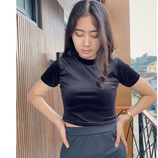 Vika Crop Top Bludru/Velvet Korean Top Atasan Bludru Turtle Neck 024